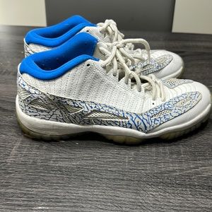 Jordan 11 Retro Low